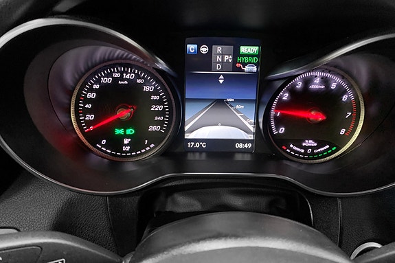 Mercedes-Benz GLC350 e 10 of 15