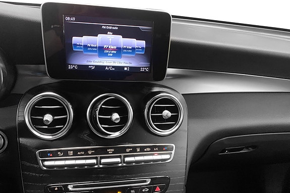 Mercedes-Benz GLC350 e 12 of 15