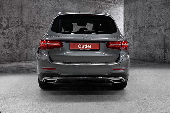 Mercedes-Benz GLC350 e 4 of 15