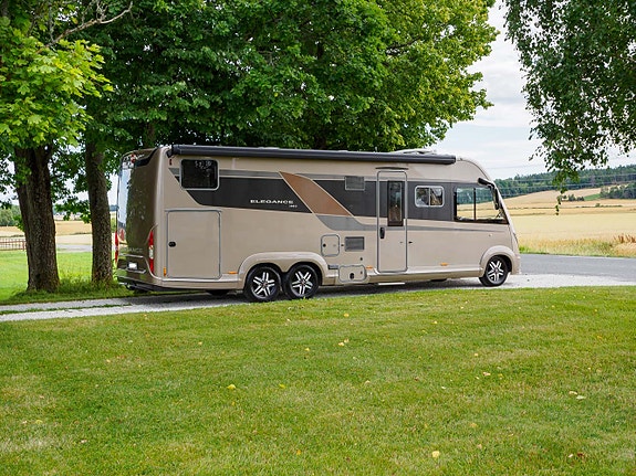 Bürstner B I840 Elegance | HYDR. STØTTEBEN | LITIUMBATTERI | SOLCELLE | HENGERFESTE 8 of 30