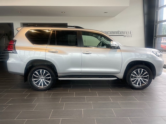 Toyota Land Cruiser 6 of 18