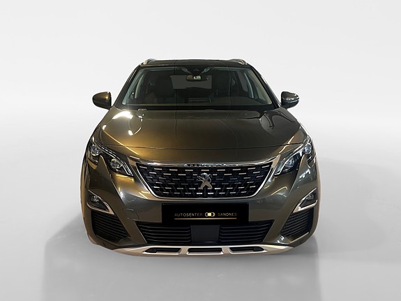Peugeot 5008 2 of 22