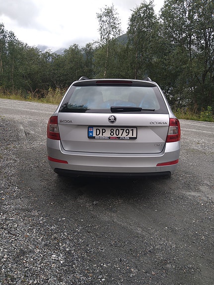 Skoda Octavia 4 of 5