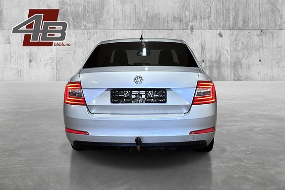 Skoda Octavia 6 of 30