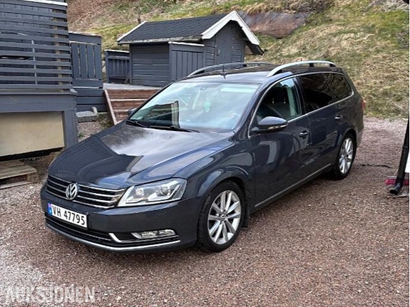 Volkswagen Passat 3 of 5
