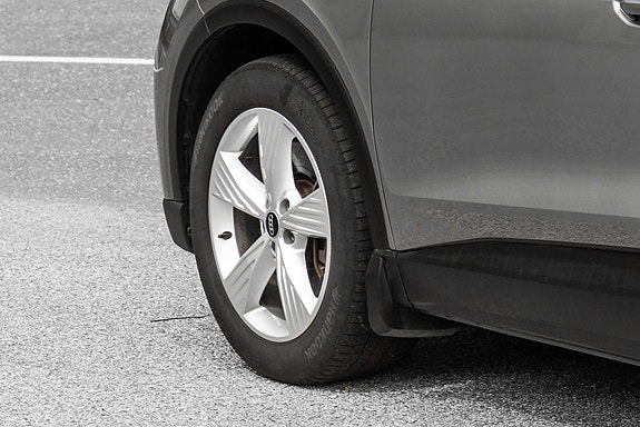 Audi Q4 e-tron 9 of 27