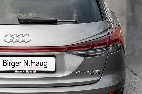 Audi Q4 e-tron 7 of 27