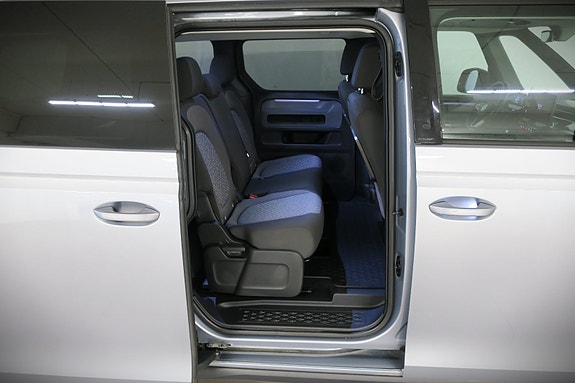 Volkswagen ID. Buzz 12 of 19