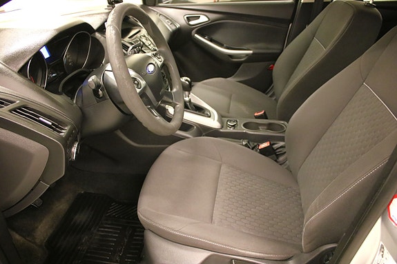 Ford Focus 8 of 13