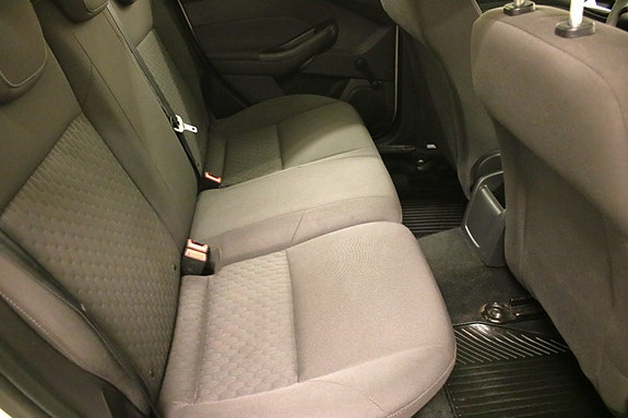 Ford Focus 10 of 13