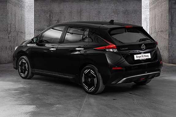 Nissan Leaf 5 of 5