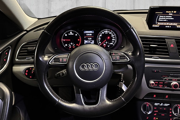 Audi Q3 15 of 28