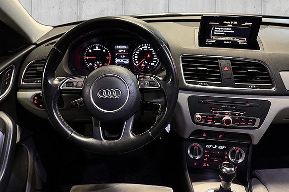 Audi Q3 14 of 28