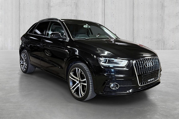 Audi Q3 2 of 28