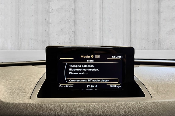 Audi Q3 20 of 28