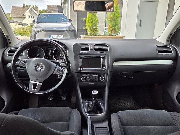 Volkswagen Golf VI 3 of 4