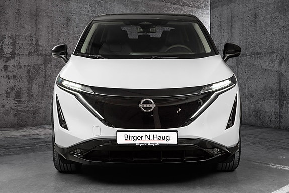 Nissan Ariya 4 of 5