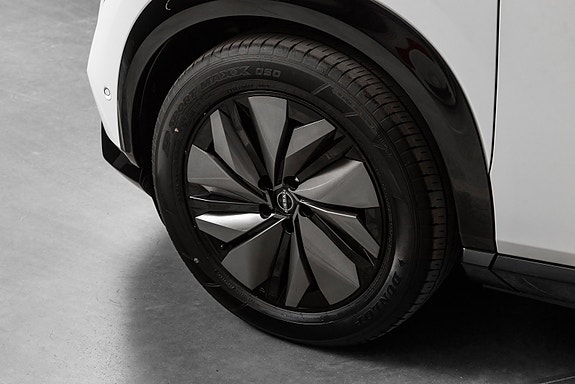 Nissan Ariya 9 of 30