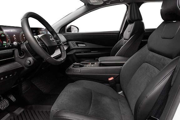 Nissan Ariya 10 of 30