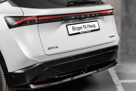 Nissan Ariya 6 of 30
