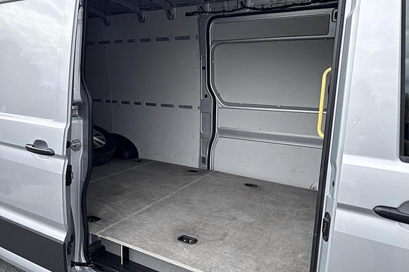 Volkswagen Crafter 16 of 25