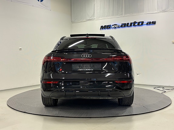 Audi Q8 e-tron 5 of 28