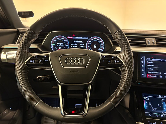 Audi Q8 e-tron 18 of 28