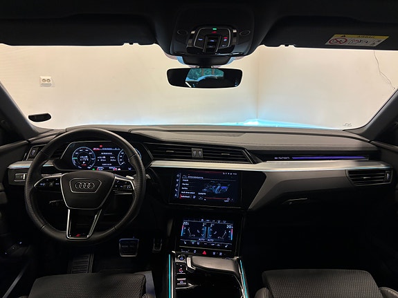 Audi Q8 e-tron 16 of 28
