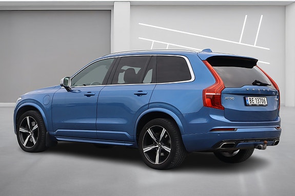 Volvo XC90 4 of 5
