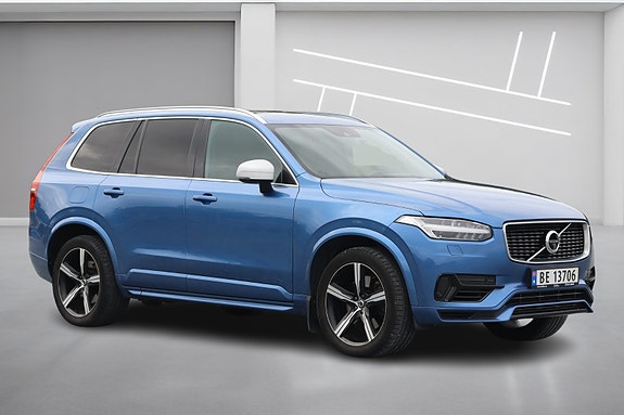 Volvo XC90 3 of 5