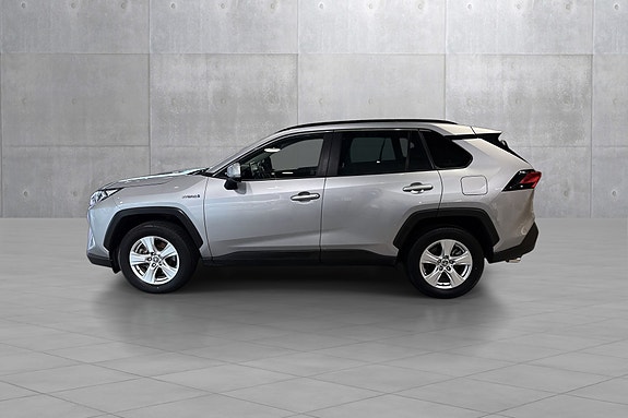 Toyota RAV4 2 of 5