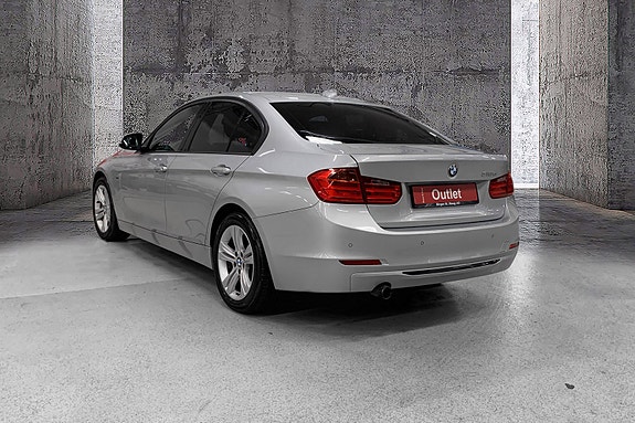 BMW 318d 5 of 5