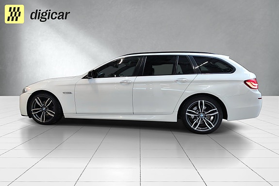 BMW 520d 2 of 5