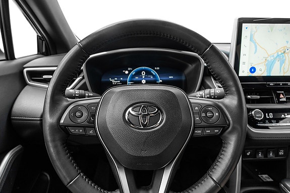Toyota Corolla Cross 17 of 24