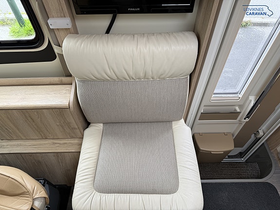 Eura Mobil IL 730 EB - Leveres med ny registerreim! - Stort Bad! 14 of 30