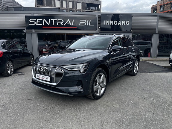 Audi e-tron 5 of 5