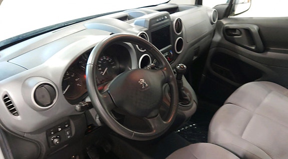 Peugeot Partner 10 of 16