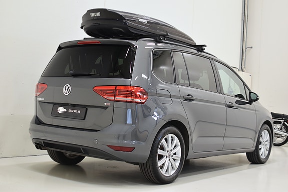 Volkswagen Touran 6 of 29