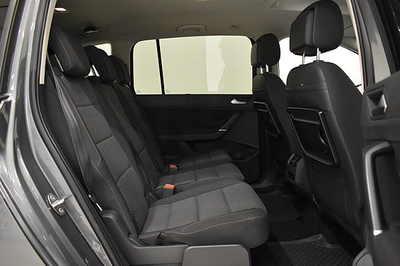 Volkswagen Touran 25 of 29