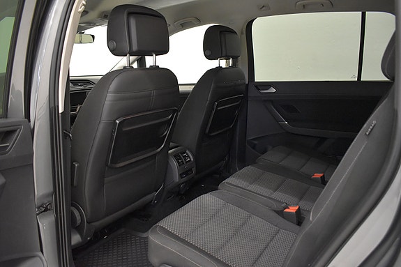 Volkswagen Touran 21 of 29