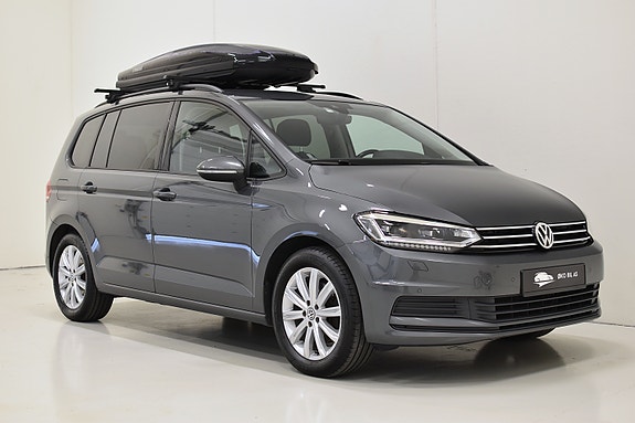 Volkswagen Touran 8 of 29