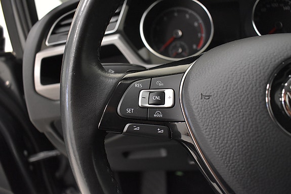 Volkswagen Touran 13 of 29
