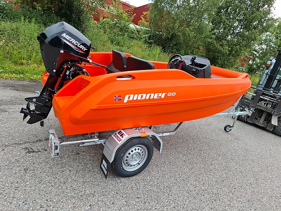 LAGERTØMMING Pioner GO m/Mercury F10EL (10/15) til knallpris. Sjekk fargene! 4 of 11