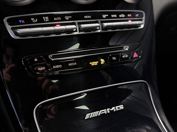 Mercedes-Benz GLC220 d 24 of 30