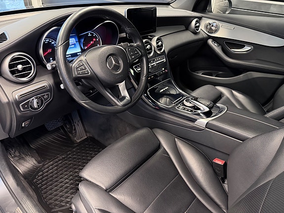 Mercedes-Benz GLC220 d 12 of 30