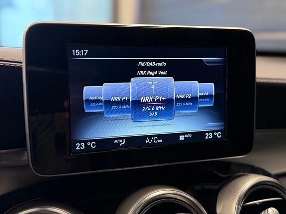 Mercedes-Benz GLC220 d 25 of 30