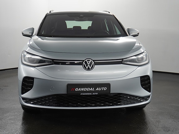 Volkswagen ID.4 GTX 4 of 5