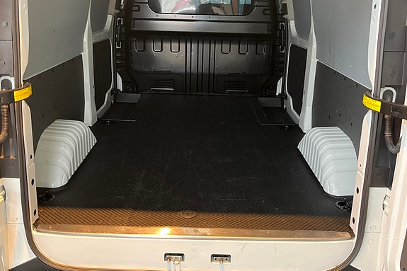 Maxus e-Deliver 7 5 of 30