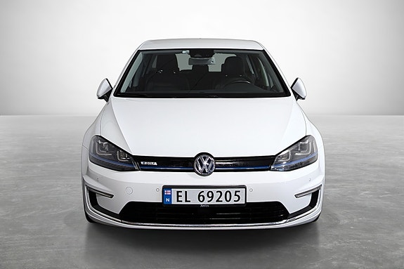 Volkswagen e-Golf VII 3 of 5