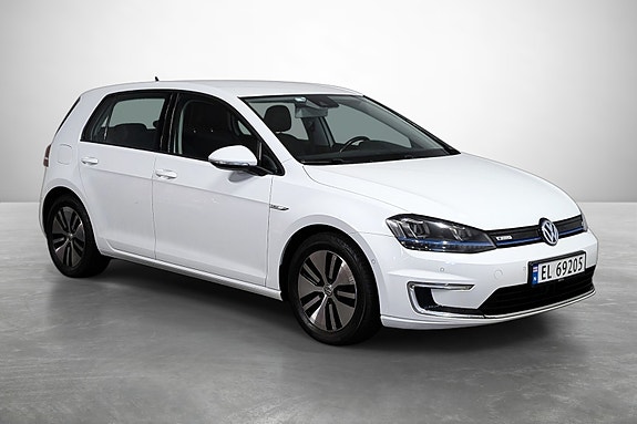 Volkswagen e-Golf VII 4 of 5
